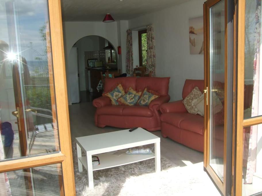 Cottage , Seaside Views, Quiet Beach, Awesome View Pendine Εξωτερικό φωτογραφία